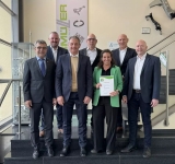 Verleihung der Urkunde „Umwelt- und Klimapakt Bayern“ an die Schabmüller Automobiltechnik GmbH 