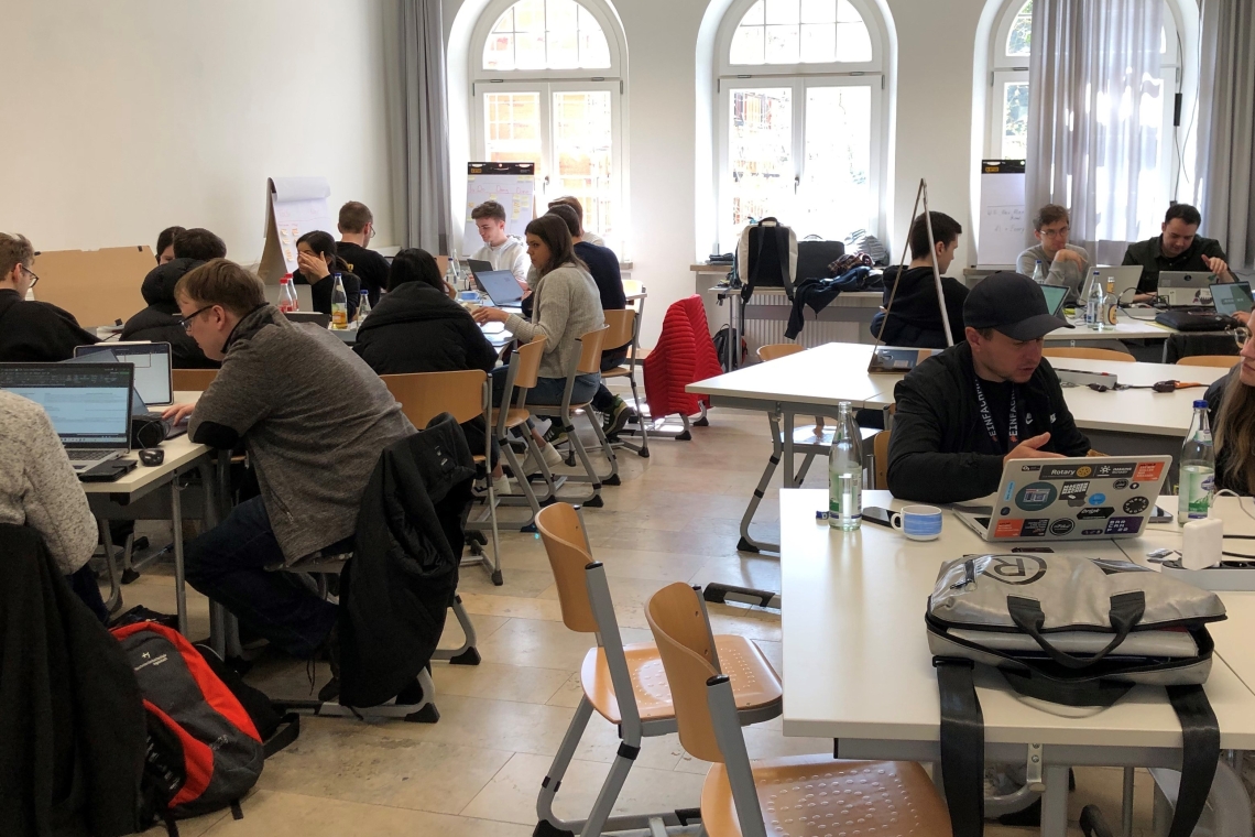 Digitale Ideen vorantreiben: Hackathon für Betriebe der Region 10