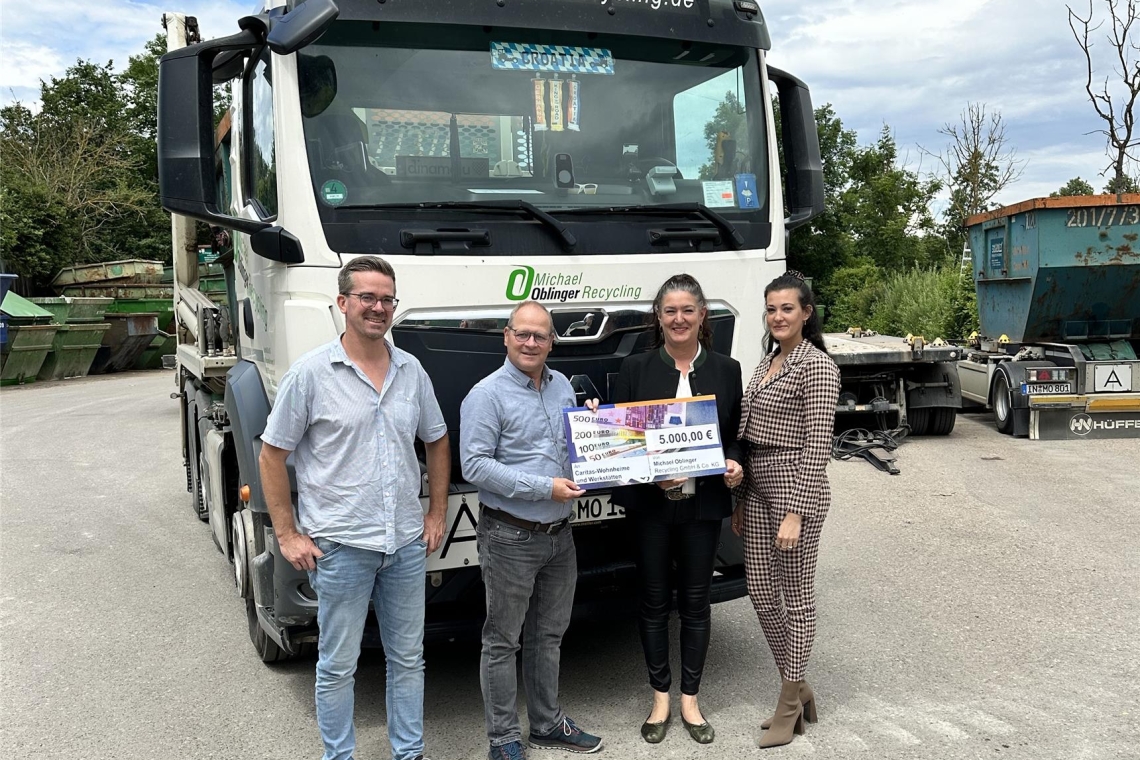 Ingolstädter Recyclingfirma Oblinger spendete 5.000 Euro an Caritas-Wohnheime und Werkstätten