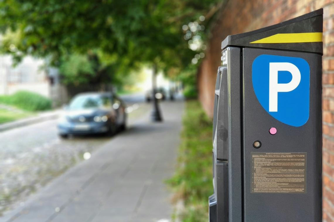  82-jähriger am Parkautomat abgezockt 