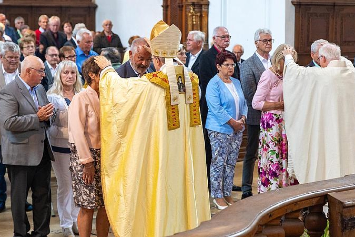 Ehejahre in der Willibaldswoche:  300 Jubelpaare die ihre goldene Hochzeit begehen durften 