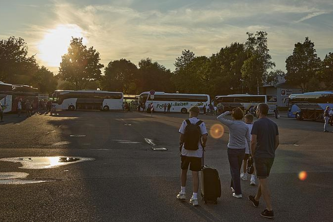 400 Ministrantinnen auf dem Weg in die Stadt Rom