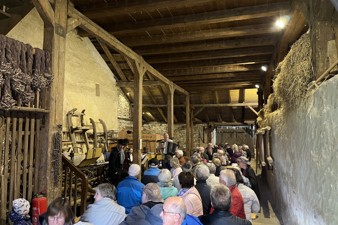 Saisonausklang mit Ernst Schusser im Jura-Bauernhof-Museum 