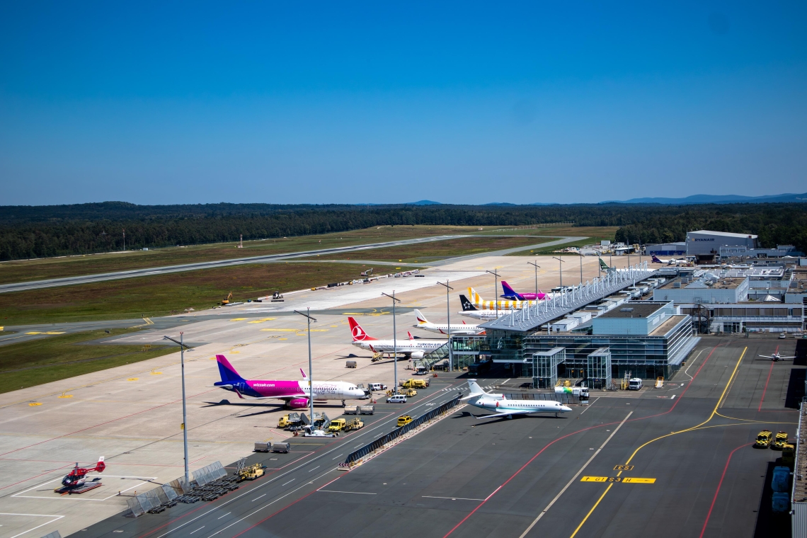 Erstmals seit 2019 wieder mehr als 4 Millionen Passagiere am Dürer Airport Nürnberg 