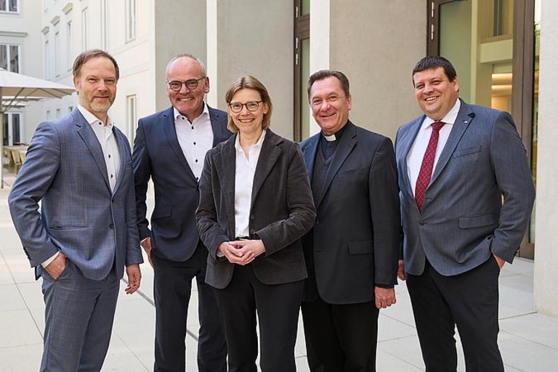 Diözese Regensburg tritt Conducere Consult GmbH bei 