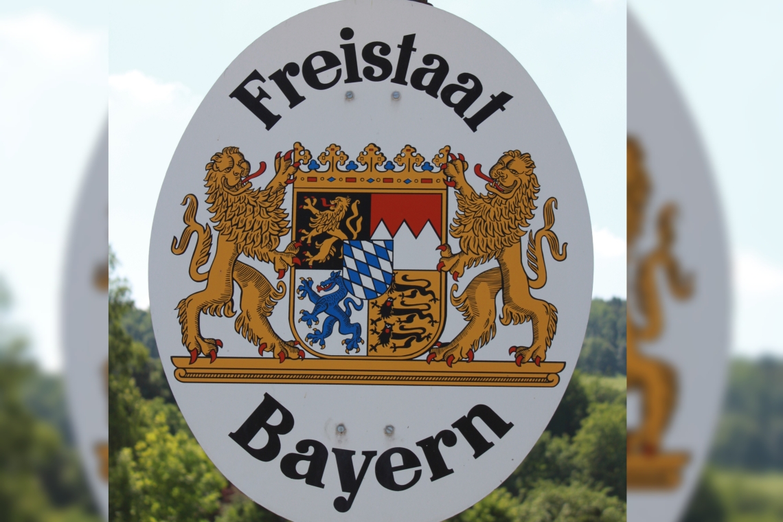 ANKER-Einrichtung Ingolstadt:  Herrmann, Gürtner und Dr. Kern unterzeichnen Laufzeitverlängerung bis 2030 