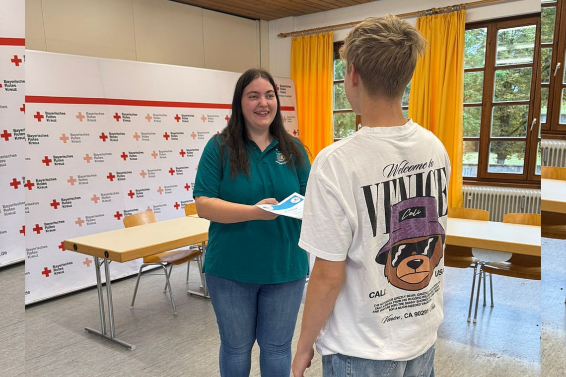 BRK Ingolstadt schult über 70 junge Ersthelferinnen und Ersthelfer