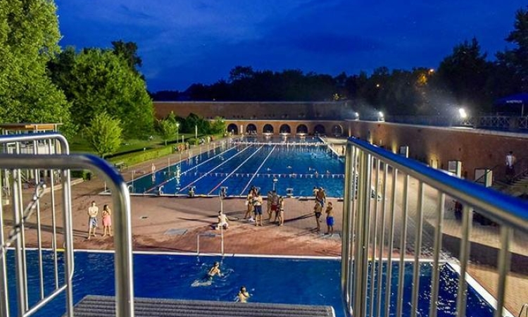 Nachtschwimmen im Freibad Ingolstadt 